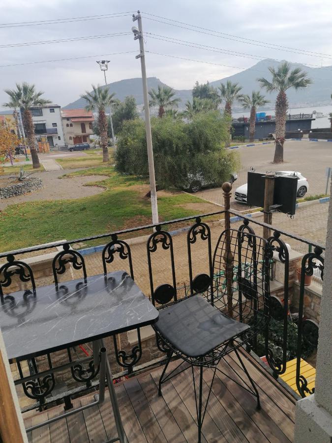 Tashan Otel Foca Εξωτερικό φωτογραφία